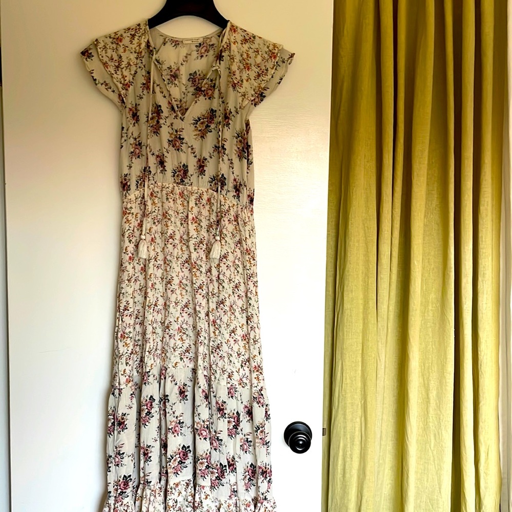 Love stitch dress with flowers, size M